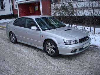 2000 Subaru Legacy B4 Photos