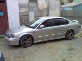 2000 Subaru Legacy B4 Pictures