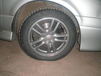 2000 Subaru Legacy B4 Photos