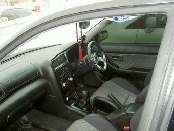 2000 Subaru Legacy B4 Pictures