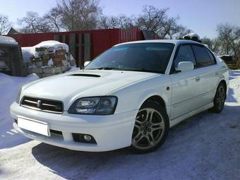 2000 Subaru Legacy B4 Pictures