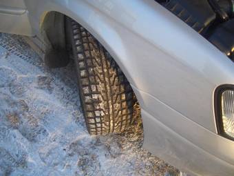 2000 Subaru Legacy B4 Photos