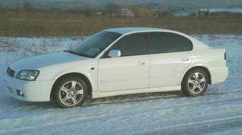 2000 Subaru Legacy B4 Photos