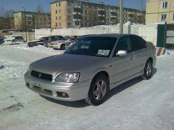 2000 Subaru Legacy B4 Pictures