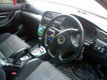 2000 Subaru Legacy B4 Photos
