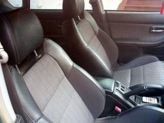 2000 Subaru Legacy B4 Photos