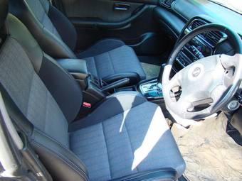 2000 Subaru Legacy B4 Photos