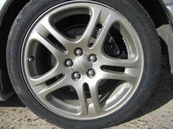 2000 Subaru Legacy B4 Pictures