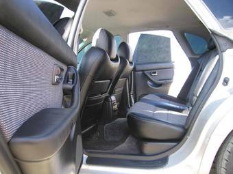 2000 Subaru Legacy B4 Photos