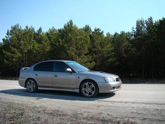 2000 Subaru Legacy B4 Photos