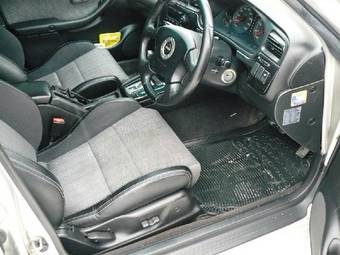2000 Subaru Legacy B4 Photos