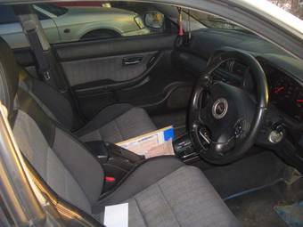 2000 Subaru Legacy B4 Pics
