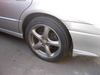 2000 Subaru Legacy B4 Pictures
