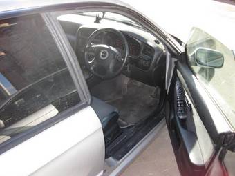 2000 Subaru Legacy B4 Photos