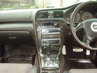 2000 Subaru Legacy B4 Pics