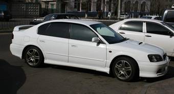2000 Subaru Legacy B4 Images