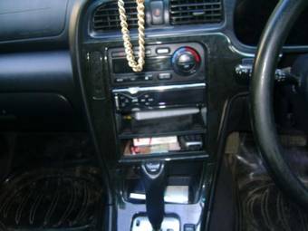 2000 Subaru Legacy B4 Pictures