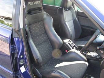 2000 Subaru Legacy B4 Pictures