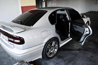 2000 Subaru Legacy B4 Photos
