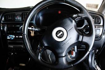 2000 Subaru Legacy B4 Pictures