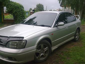 2000 Subaru Legacy B4 Photos