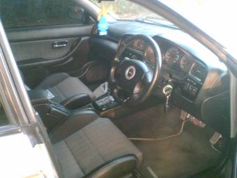 2000 Subaru Legacy B4 Images