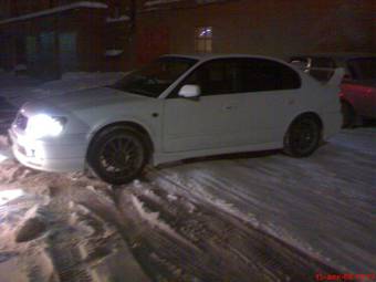 2000 Subaru Legacy B4 Photos