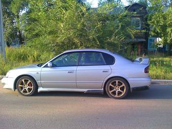 2000 Subaru Legacy B4 Photos