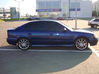 2000 Subaru Legacy B4 Pictures
