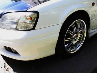 2000 Subaru Legacy B4 Photos