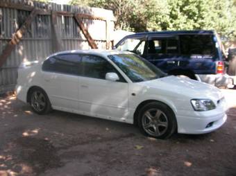 2000 Subaru Legacy B4 Pictures