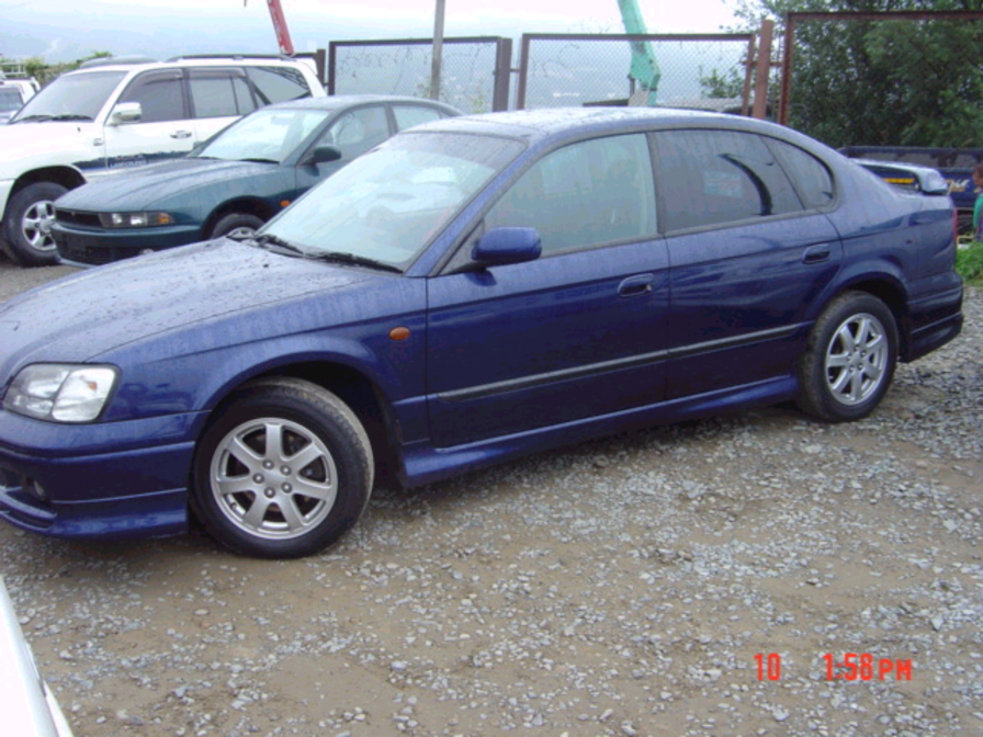 2001 Subaru Legacy B4 Photos