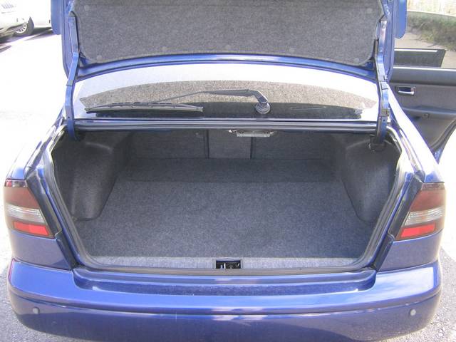 2002 Subaru Legacy B4