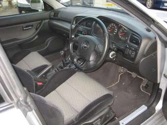 2002 Subaru Legacy B4 Pictures