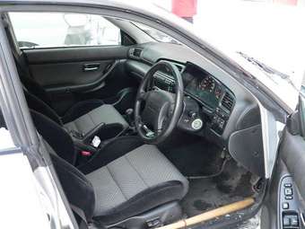 2002 Subaru Legacy B4 Pictures