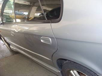 2002 Subaru Legacy B4 Pictures