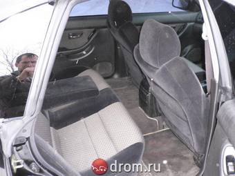 2002 Subaru Legacy B4 Pictures