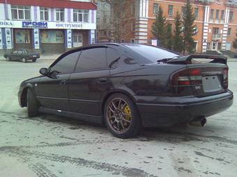 2002 Subaru Legacy B4 Pictures
