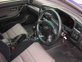 2002 Subaru Legacy B4 Pictures