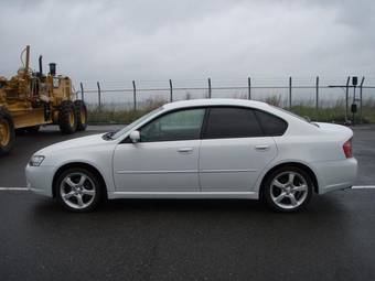 2003 Subaru Legacy B4 Pictures