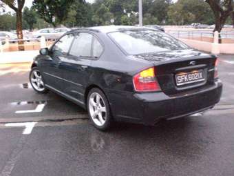 2004 Subaru Legacy B4 Pictures
