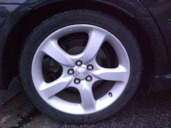 2004 Subaru Legacy B4 Pictures