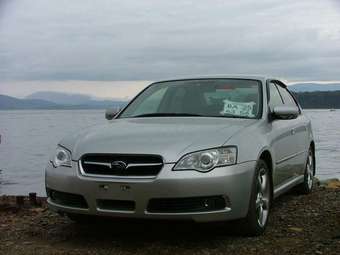 2004 Subaru Legacy B4 Images