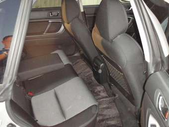 2004 Subaru Legacy B4 Pictures