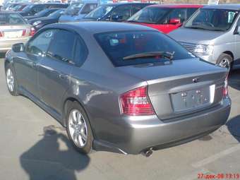 2004 Subaru Legacy B4 Photos