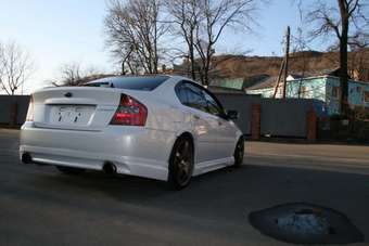 2004 Subaru Legacy B4 Pictures
