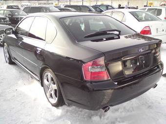 2004 Subaru Legacy B4 Pictures