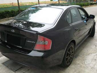 2004 Subaru Legacy B4 Pictures