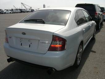 2004 Subaru Legacy B4 Pictures