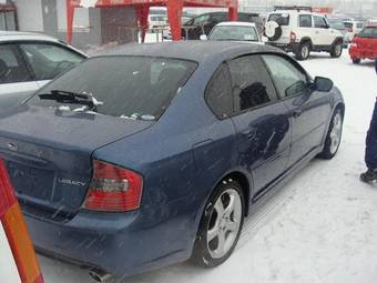 2004 Subaru Legacy B4 Pictures